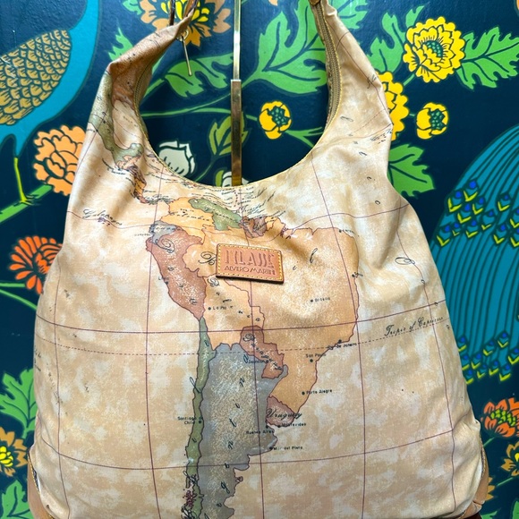 Alviero Martini 1ª Classe Geo Classic Hobo Shoulder Bag - Picture 1 of 13